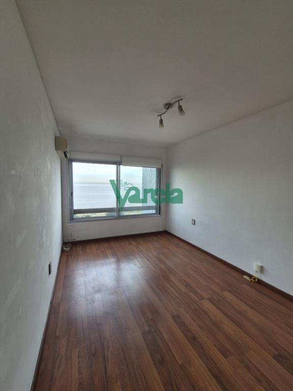 Venta apartamento Malvin sobre Rambla 2 garage