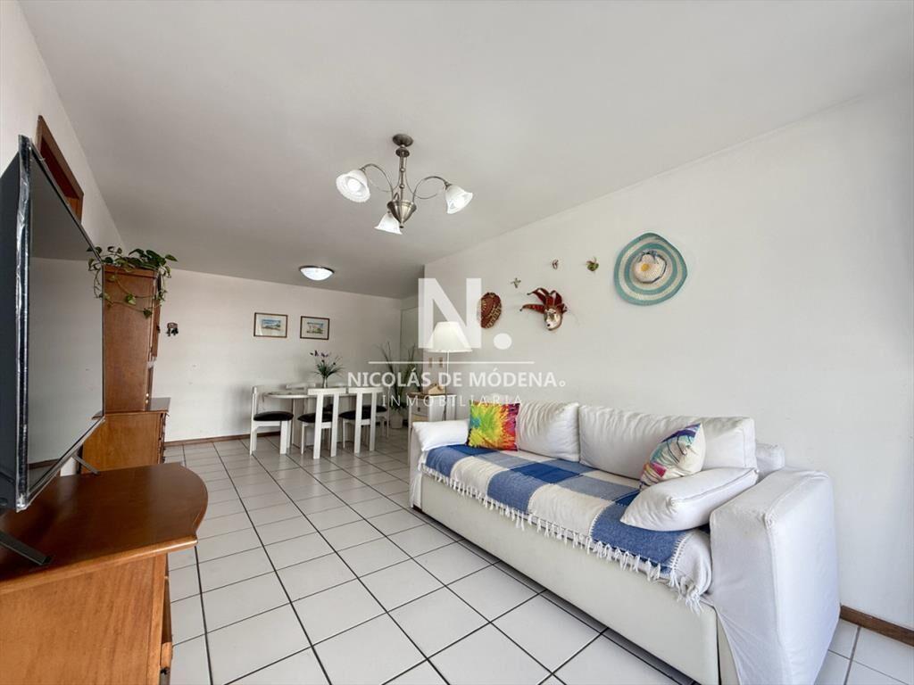 Apartamento en venta en Edificio Cap Bretón  Av.