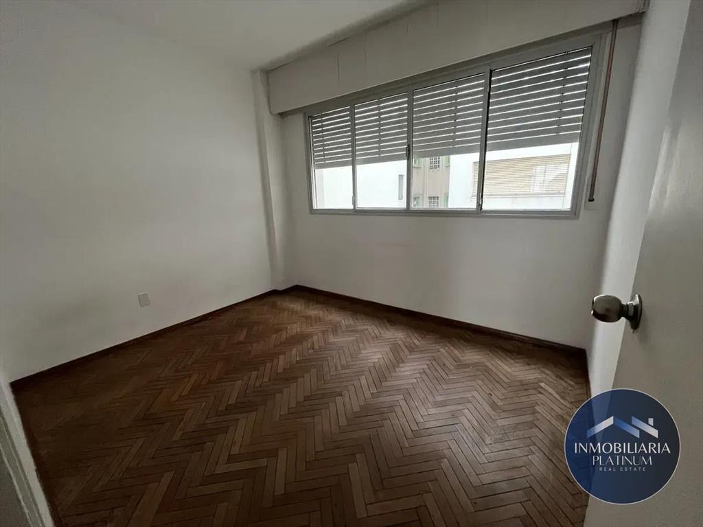 Apartamento en venta c/ cochera en Pocitos