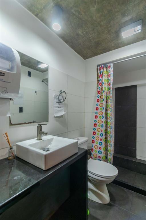 VENTA DEPOSITO Y LOCAL COMERCIAL EN VILLA MUNOZ