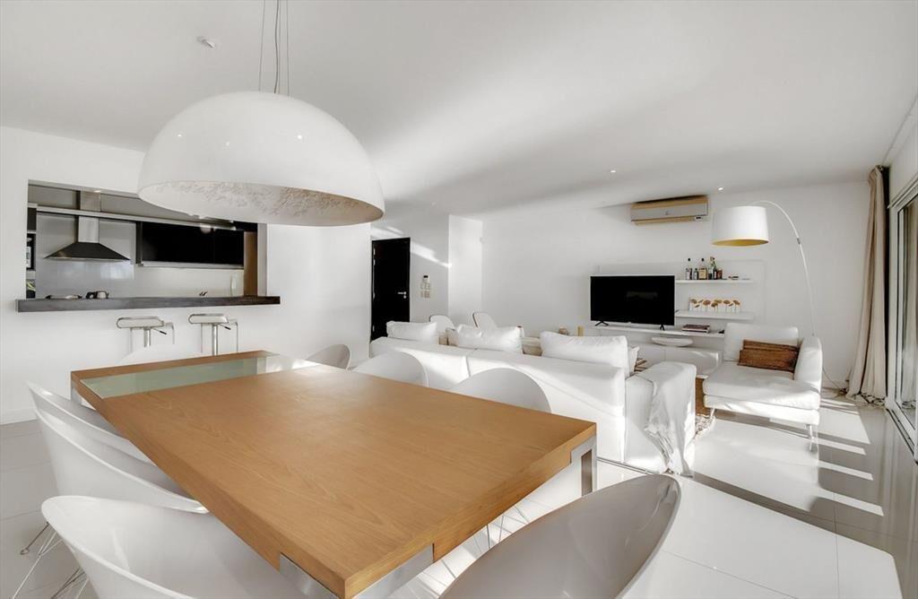VENTA EN PUNTA BALLENA 3 DORMITORIOS CON PISCINA