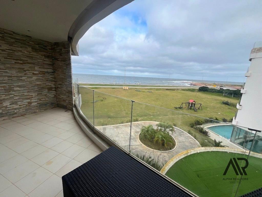 Venta De Apartamento Primera Linea Playa Mansa Parada 40