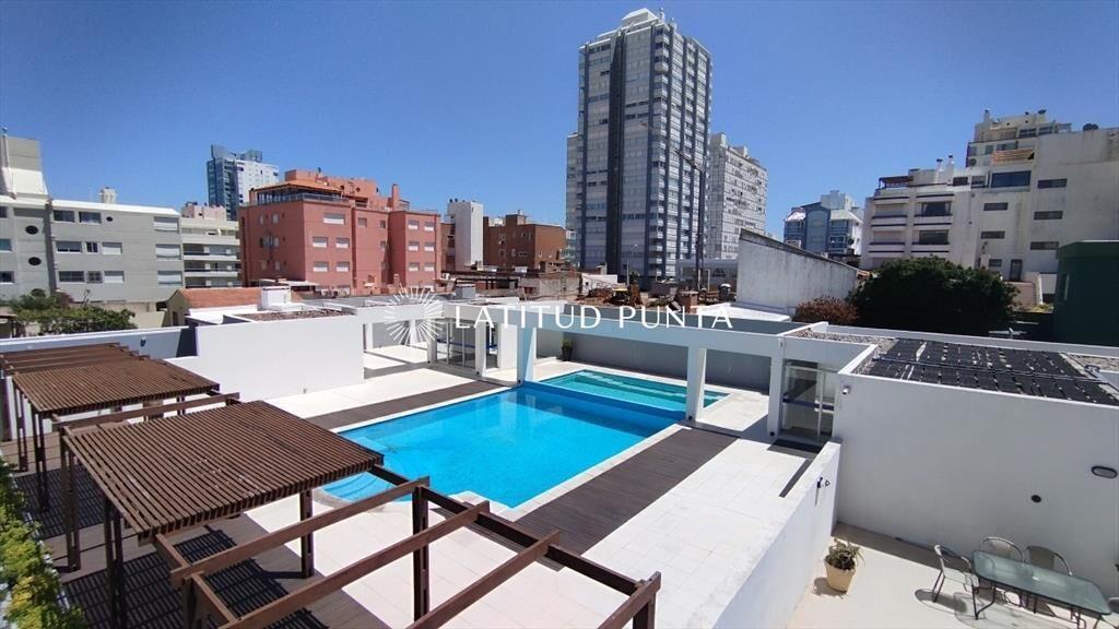 Apartamento 3 dormitorios. Península