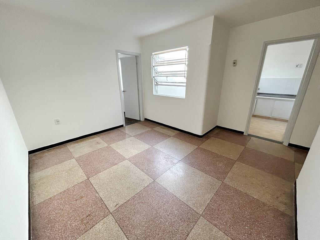 Alquiler de Apartamento en Mateo Vidal con 1 dormitorio en L