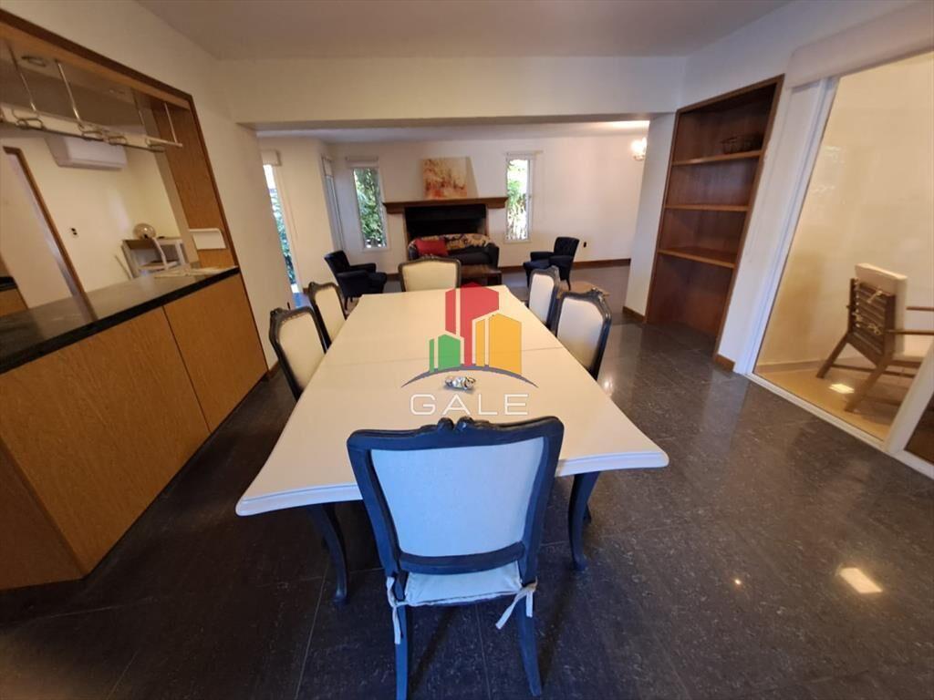 Espaciosa Casa en Barrio Privado de 6 dorm y en