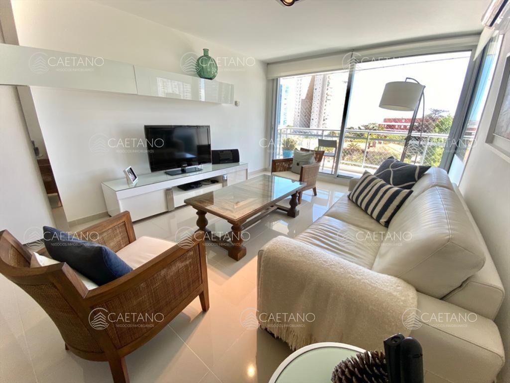 APARTAMENTO EN ALQUILER SUNRISE TOWER 2 DORMITORIOS MAS SER