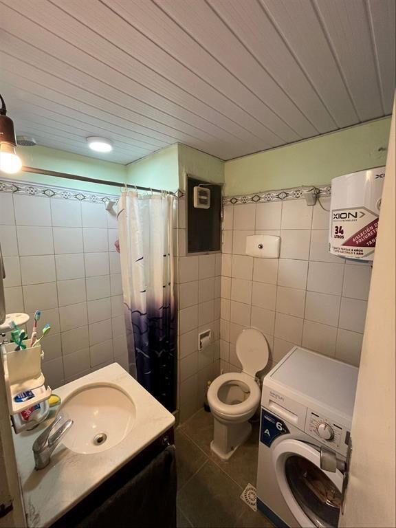 Venta Apartamento Lezica 3 Dormitorios 1 Baño