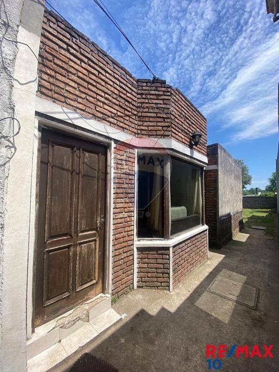 Casa, 2 dormitorios, se vende.