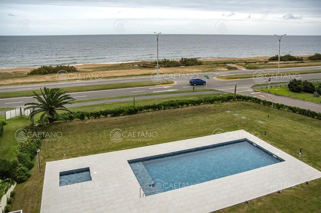 Apartamento de 2 dormitorios en Playa Mansa , Punta del est