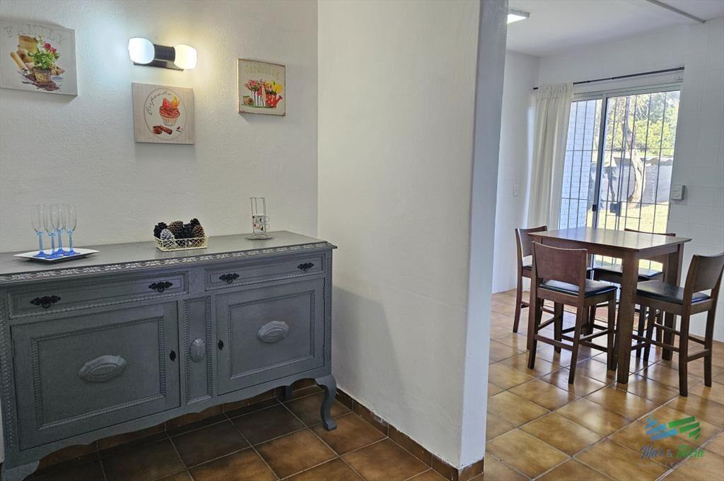 Vendo casa 4 dormitorios en zona Shopping, Punta