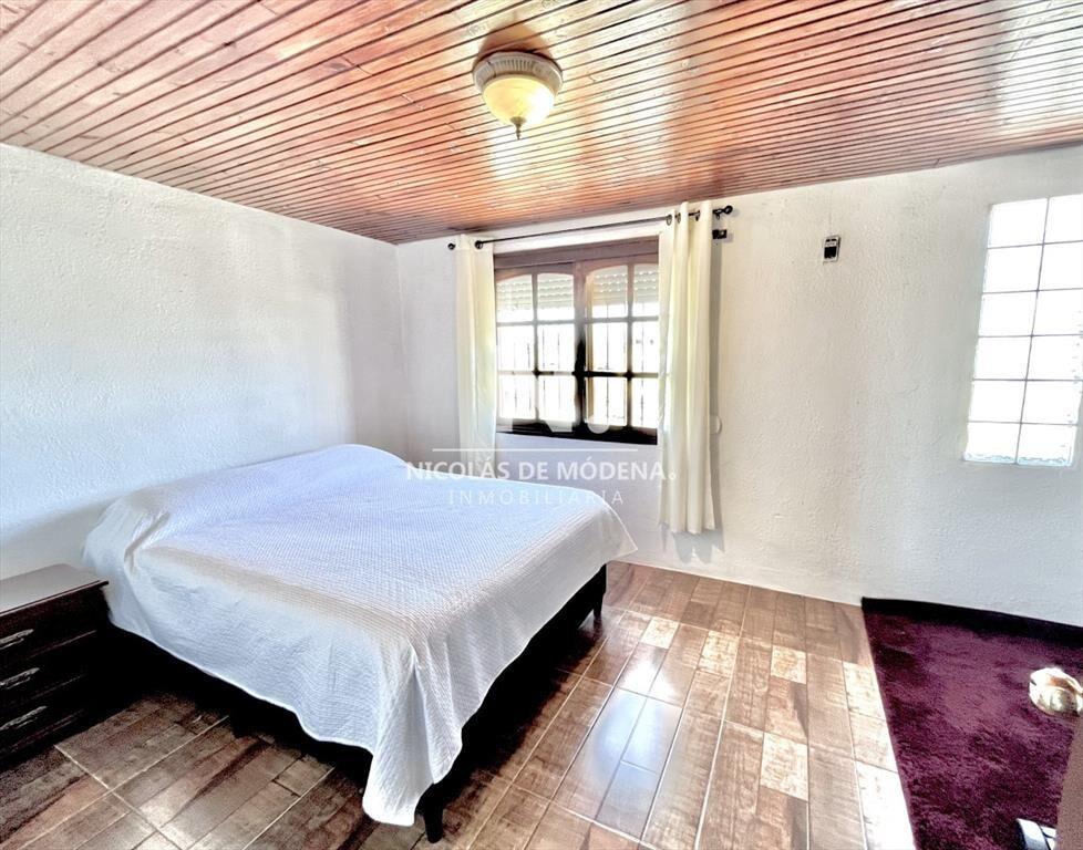 Venta de Casa, 3 Dormitorios, 2 Baños y Barbacoa