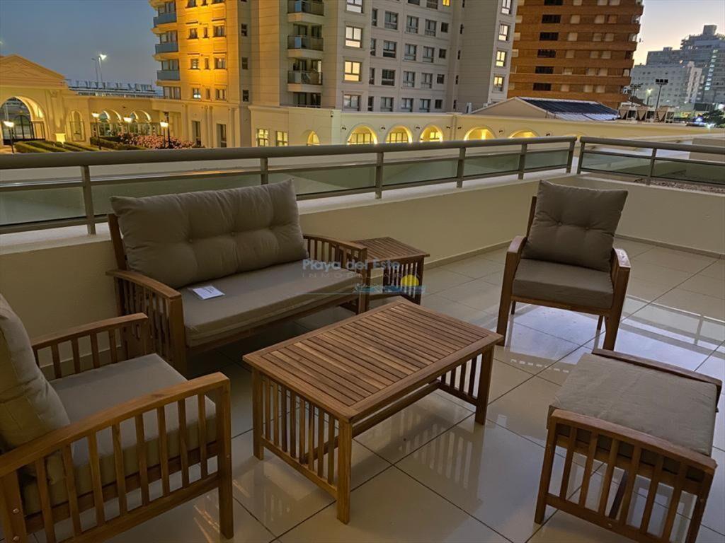 Apartamento en Alquiler de 2 dormitorios en Punta