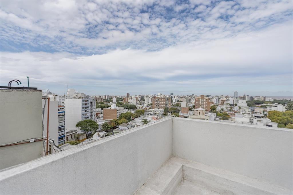 Venta de monoambiente amoblado con renta en Pocitos