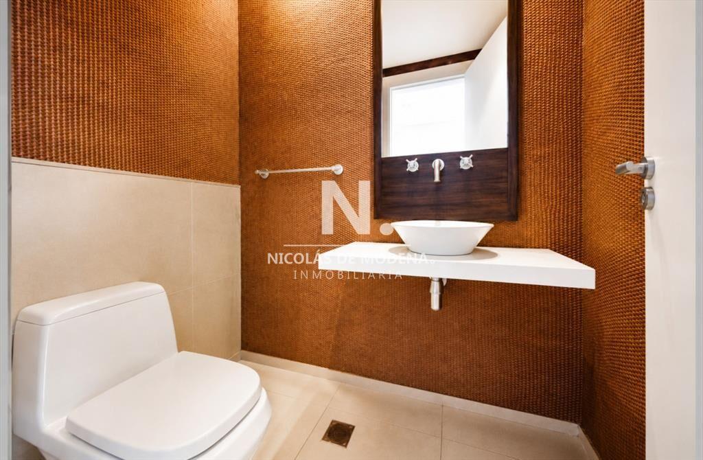 En venta apartamento con parrillero propio de 3 y
