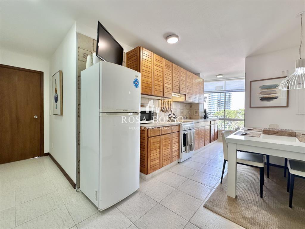 Apartamento Venta 3 dormitorios Roosevelt Punta