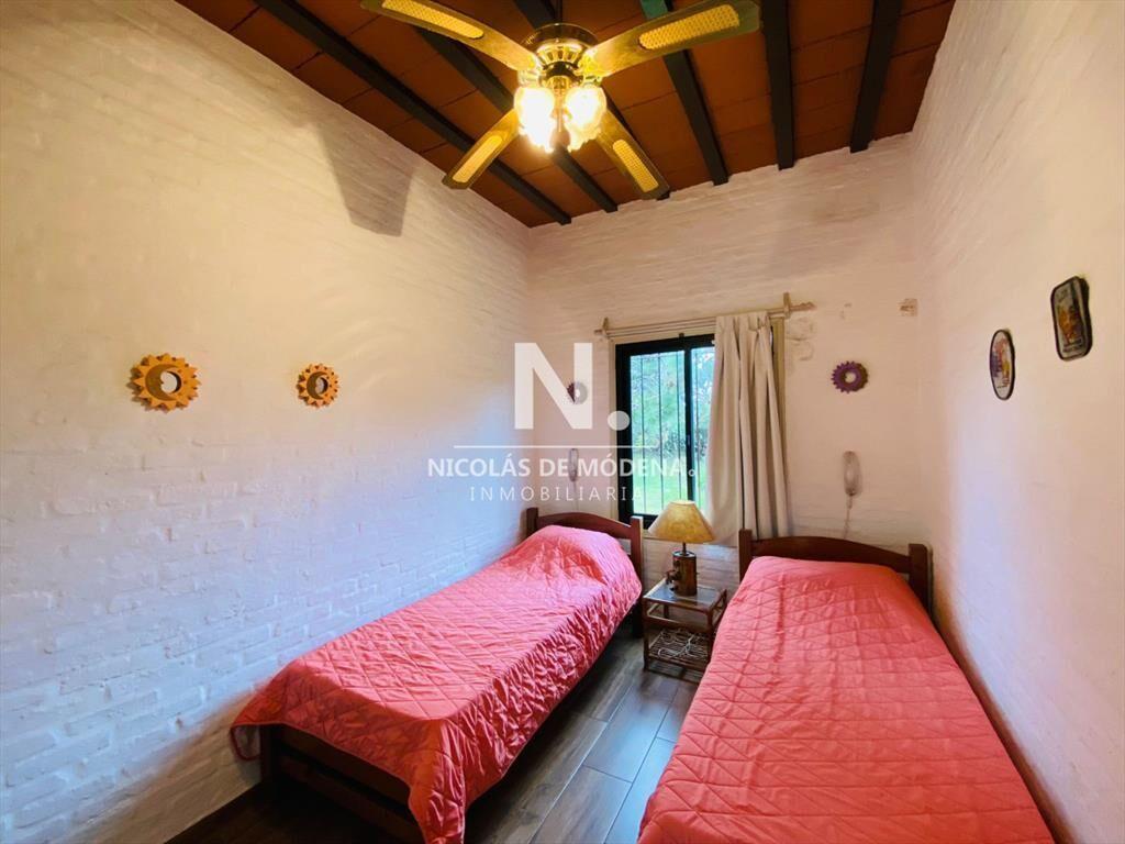 Casa en Venta a una Cuadra del Mar Tres dormitorios