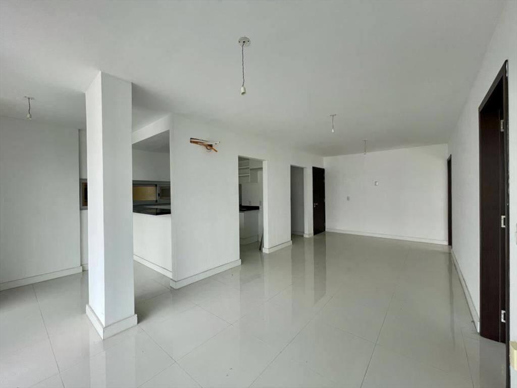 Hermoso apartamento de dos dormitorios frente al mar!