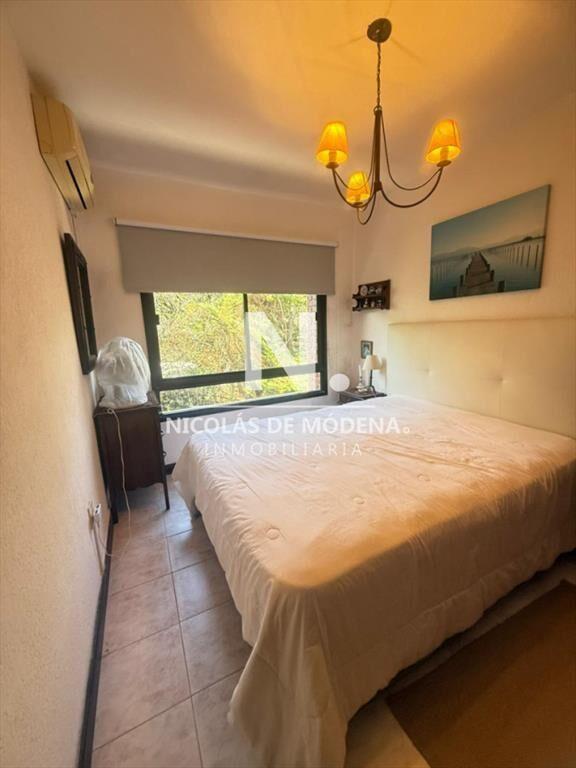 Apartamento en venta a 100 metros de Punta - Le
