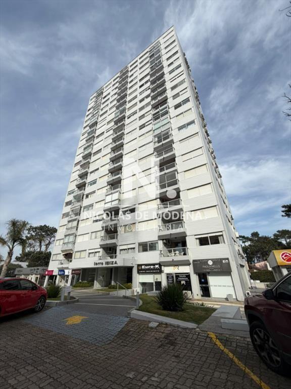 Apartamento en Roosevelt, 2 dormitorios con en
