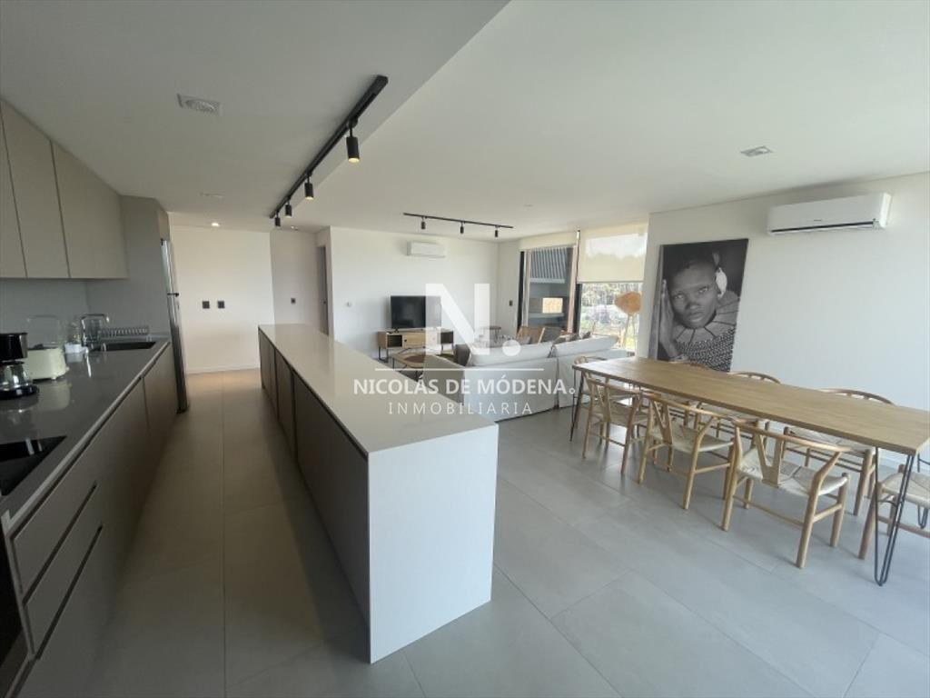 Vende PentHouse en la Barra, Manantiales de 3 dormitorios e