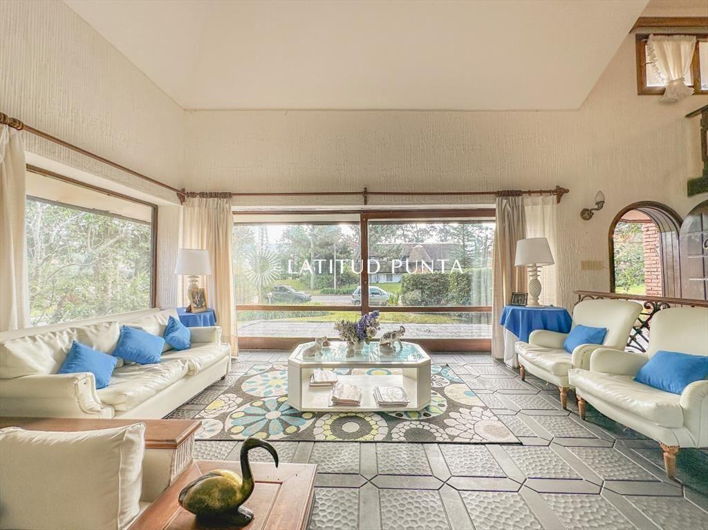 Hermosa casa en Lugano, 4 dormitorios más