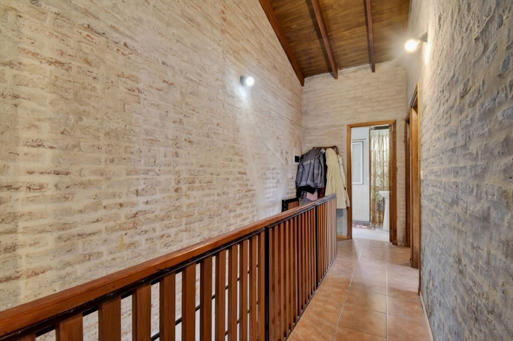 Casa 3 dorm. Cooperativa. Patio y cochera. Cuota accesible.