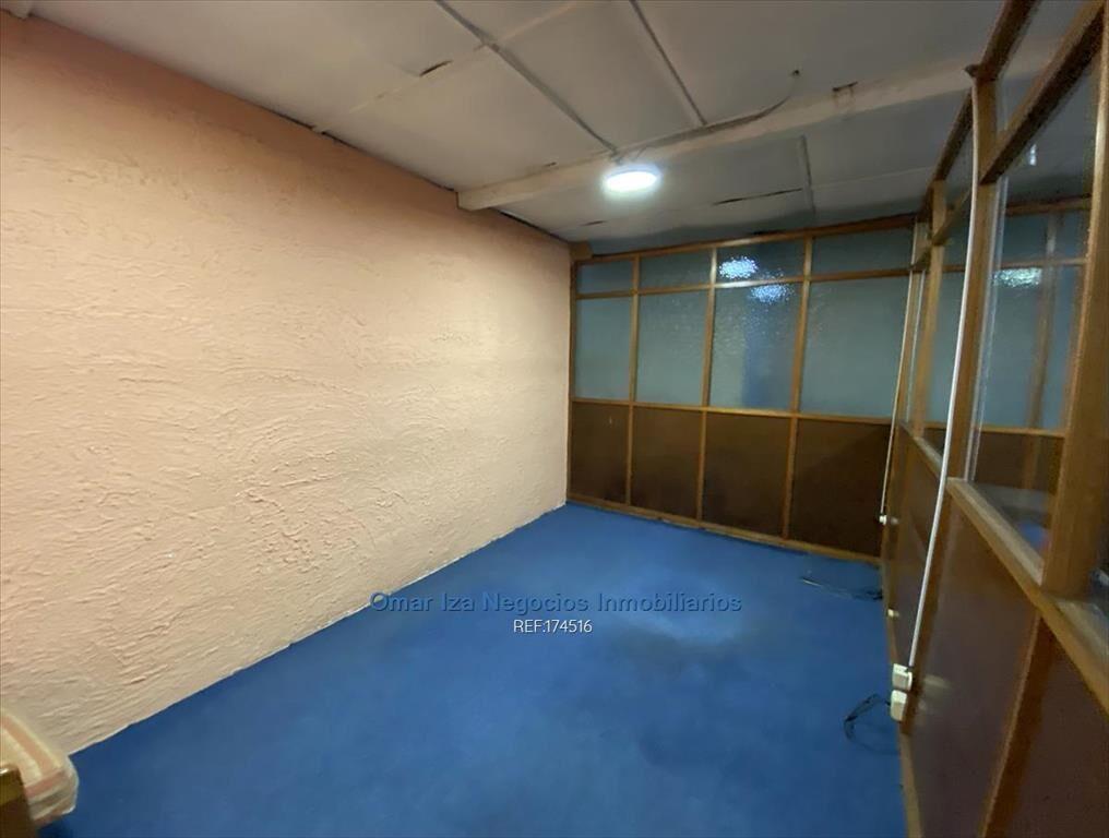 Local comercial con galpon deposito reducto aguada