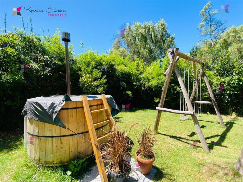Moderna casa en venta a estrenar a pocas cuadras de la Play