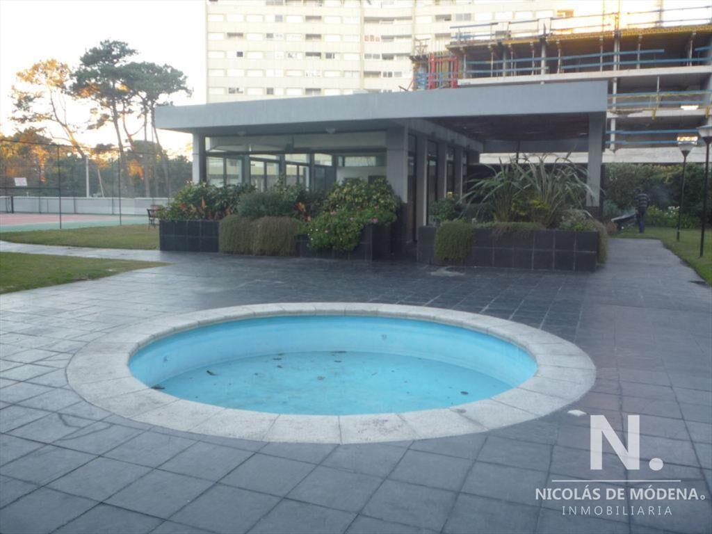 Excelente vista con todos los amenities sobre Roosevelt