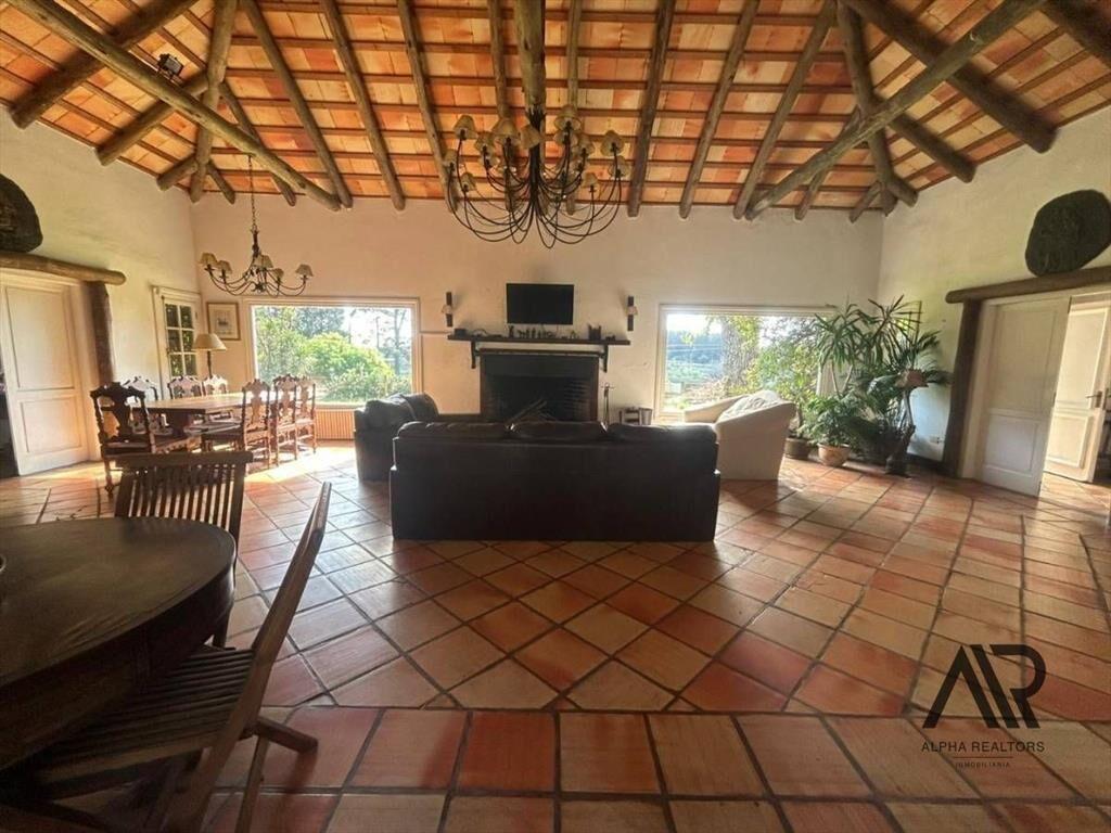 Casa en venta de 4 dormitorios en Jardines Córdoba