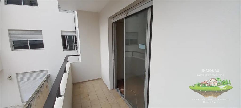 Alquiler de Hermoso Apto de 3 Dormitorios en Centro