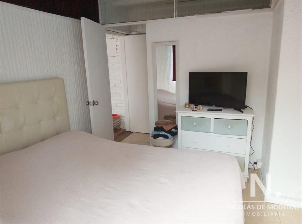 VENTA DE APARTAMENTO DE 2 DORMITORIOS EN PENINSULA CON PARR