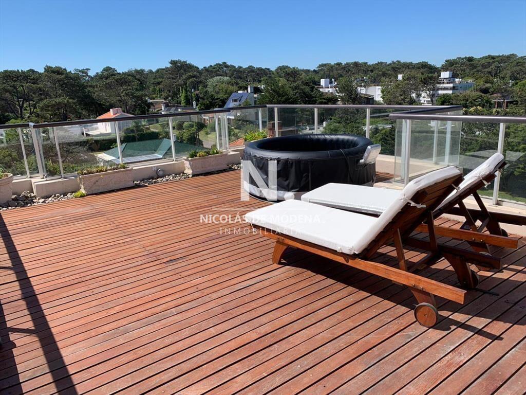 Apartamento en Brava PH con parrillero cerrado y