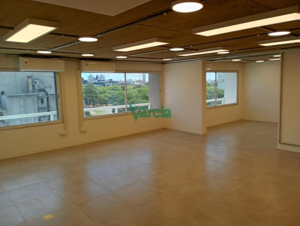 Alquiler Oficina Cordón 126 m2, casi Bulevard Artigas