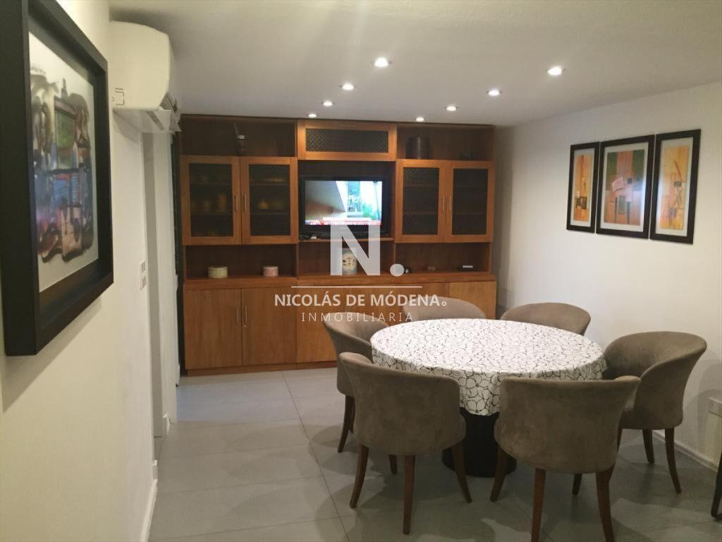 Vende Apartamento en Playa Mansa, Punta del Este