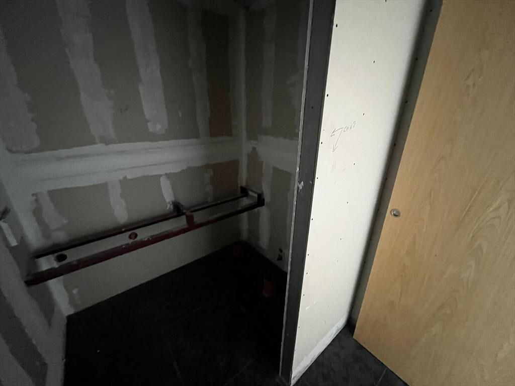 Ciudadela esq Soriano, 135 m2, gge x2, vista al mar!!