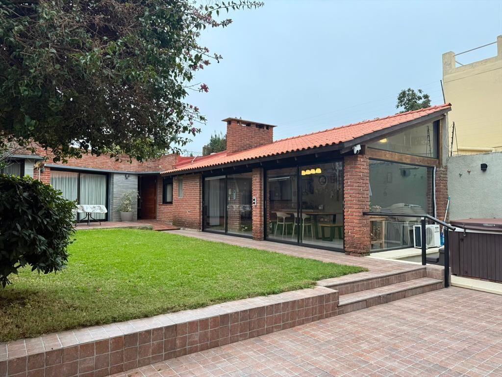 VENTA 2 CASAS EN MISMO PADRON GJE X2 , MALVIN SUR