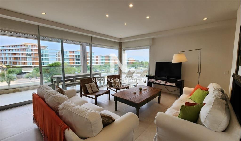 Amplio apartamento en Laguna Blanca - La Barra