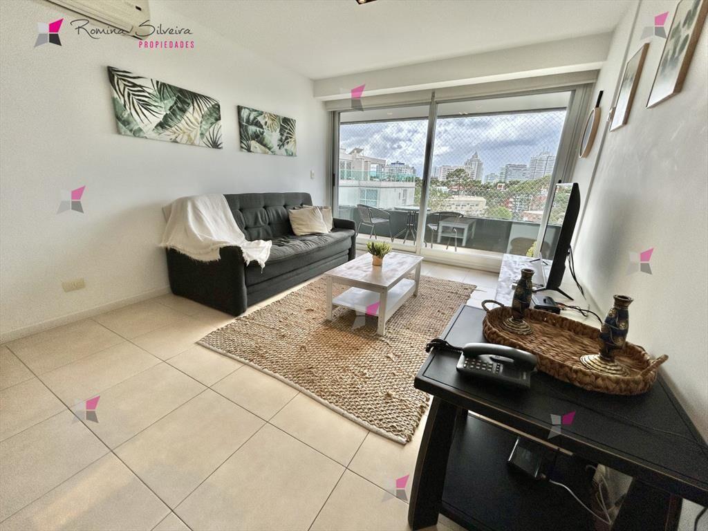 APARTAMENTO EN VENTA 3 DORMITORIOS EDIFICIO TORRE