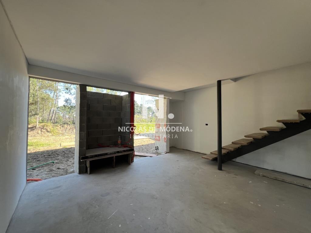 Casa a estrenar en Pinares, proyecto en obra, del