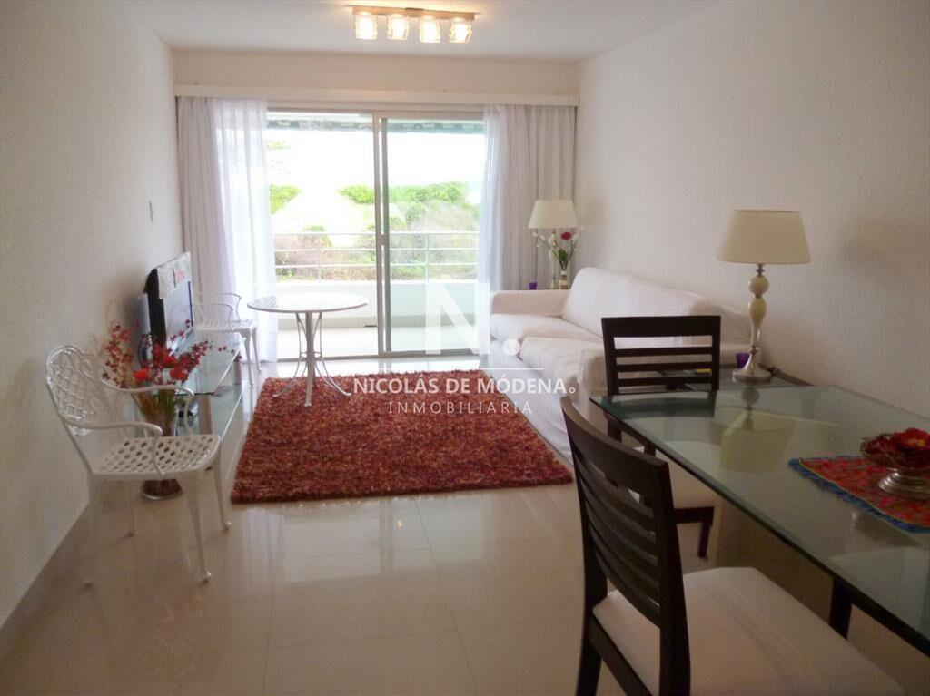 Exclusivo Apartamento Reciclado Frente al Mar en