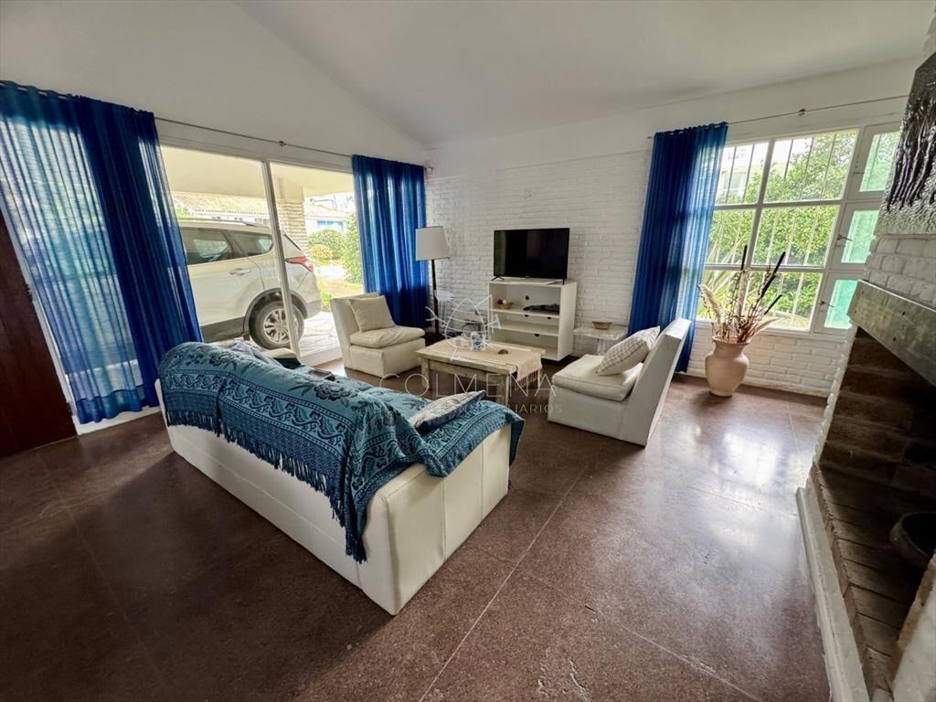 Hermosa casa en alquiler con vista al mar
