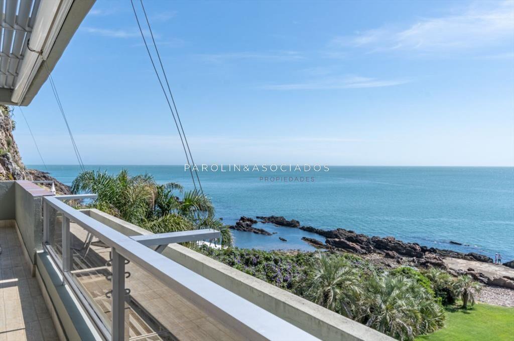 Apartamento en venta de 3 dormitorios en edificio