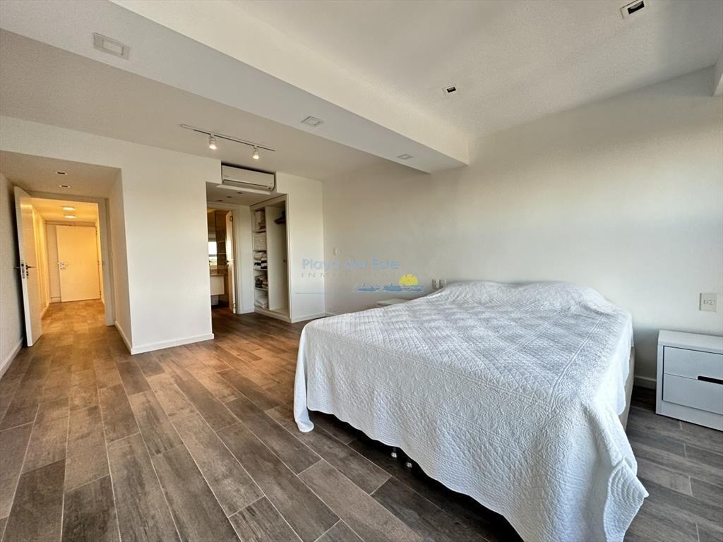 Penthouse primera linea mansa