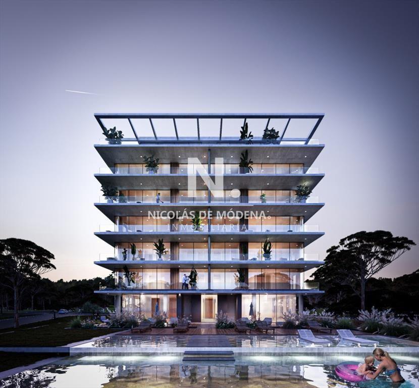 A metros de Playa Mansa, apartamento de 3 en