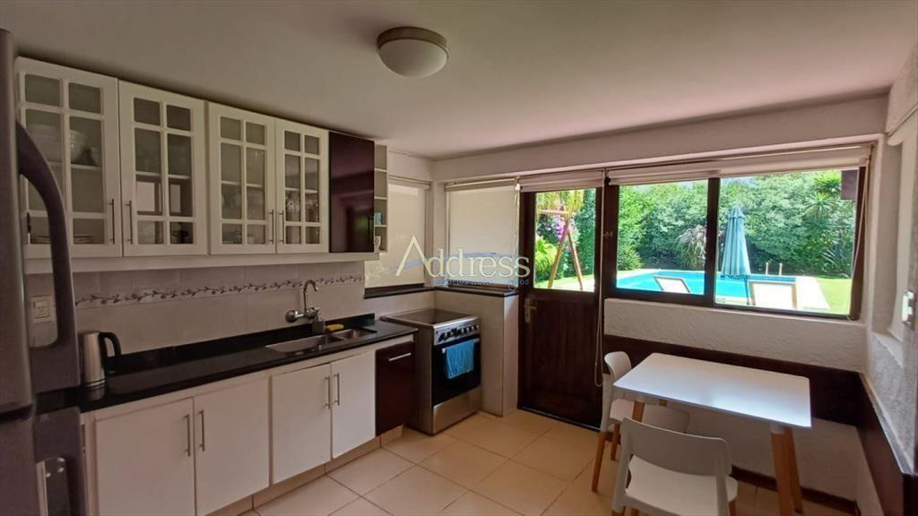 Vende gran casa para vivir todo el aÃ±o, de 3 en