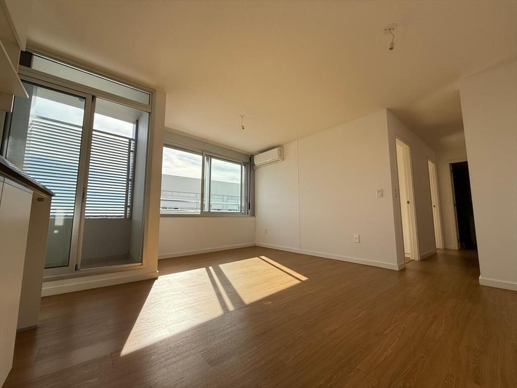 Venta 2 dormitorio con garaje en Malvín - Sky #1301...