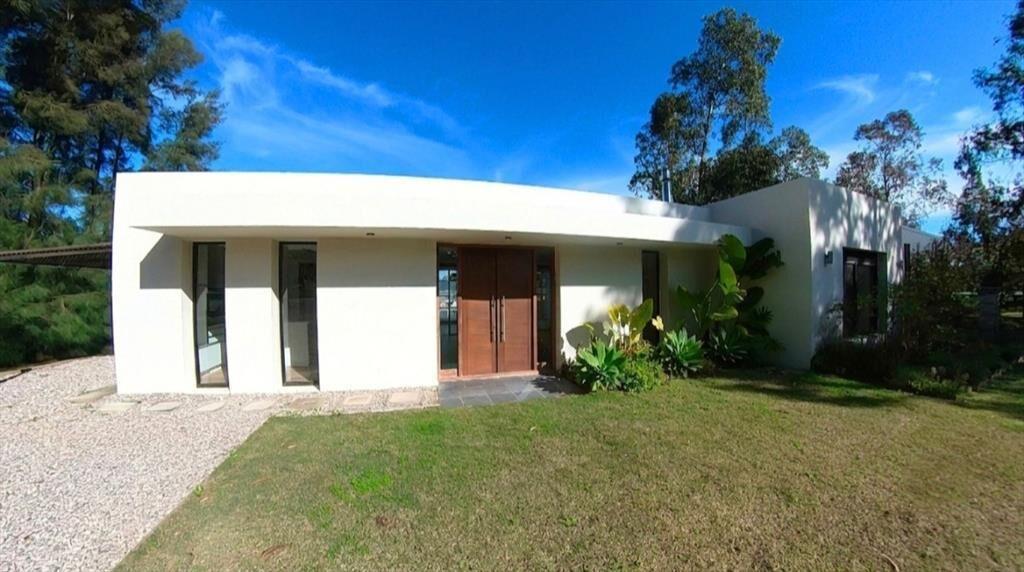 Venta casa en Altos de la Tahona con piscina