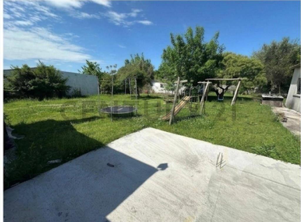 Venta casa en Barros Blancos, 590m2 . 2 dormitorios, coch...