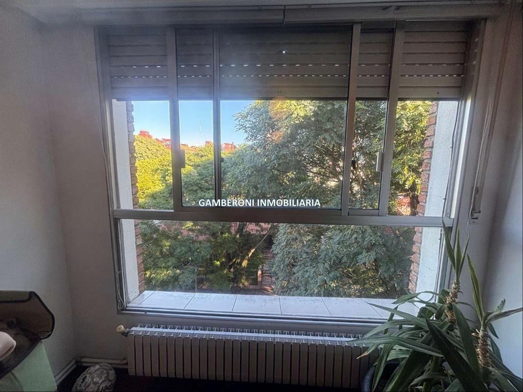 Muy buen apartamento en Parque Batlle. Se vende alquilado.